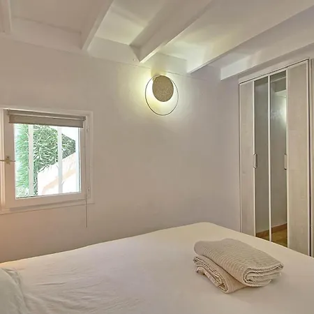 La Des Oiseaux Apartment